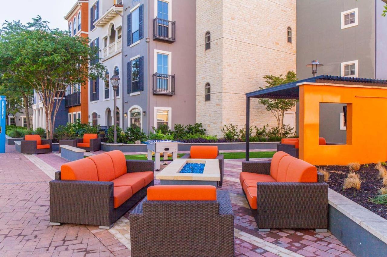 Newly Renovated 2-bedroom + Pool + Gym Apartamento San Antonio